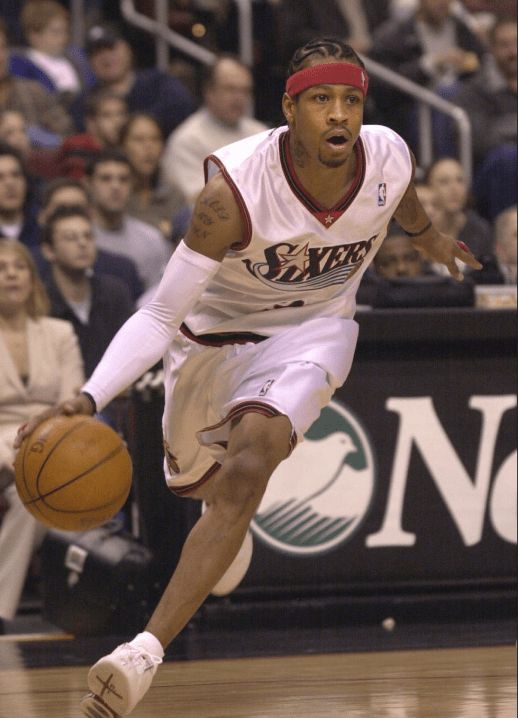 领先波兰3分+13个净胜球，荷兰基本锁定美加墨世界杯参赛席位（荷兰手握对波兰3分与13球净胜优势，几乎锁定美加墨世界杯资格）