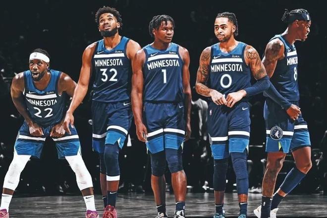 攻陷王子公园，拜仁是首支欧冠客战巴黎取得三连胜的球队（拜仁欧冠客场对巴黎豪取三连胜，成史上首支在王子公园达成三连胜的球队）