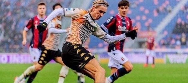 法比奥庆祝足协杯夺冠：我们是冠军，这座城市值得拥有这一刻（法比奥庆贺足协杯加冕：我们是冠军，这座城市值得这荣耀时刻）