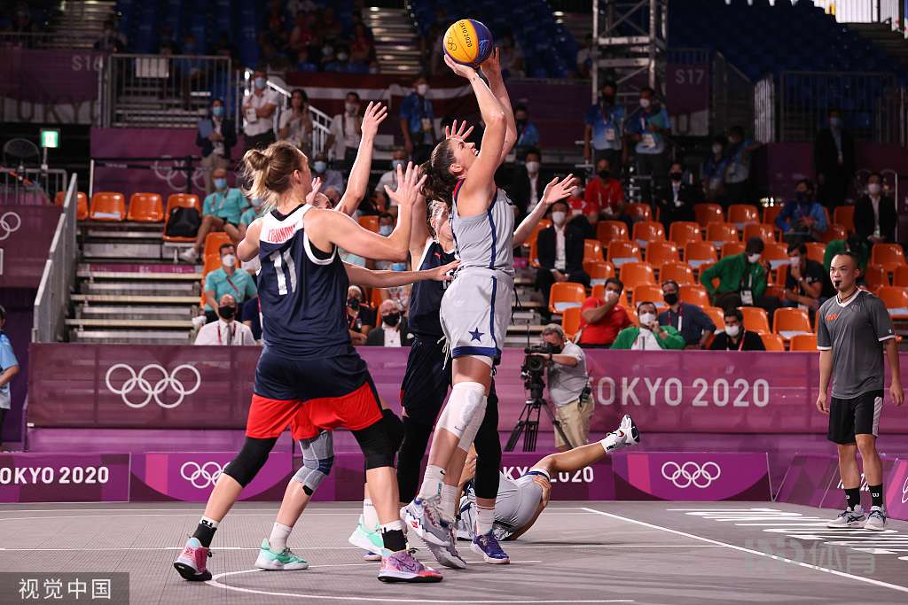 比肩传奇，姆巴佩成皇马队史第四位欧冠上演大四喜的球员（姆巴佩欧冠大四喜，成为皇马队史第4位完成此壮举的球员）