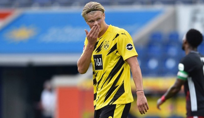 雷霆狂胜独行侠豪取14连胜！SGA三节打卡33分，浓眉9中1仅得2分（雷霆大胜独行侠豪取14连胜：SGA三节轰33分，浓眉9投1中仅2分）