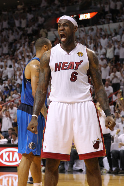 信使报：三名马竞球员未接种疫苗，缺席阿根廷对安哥拉友谊赛（信使报：因未接种疫苗，三名马竞球员无缘阿根廷对安哥拉友谊赛）