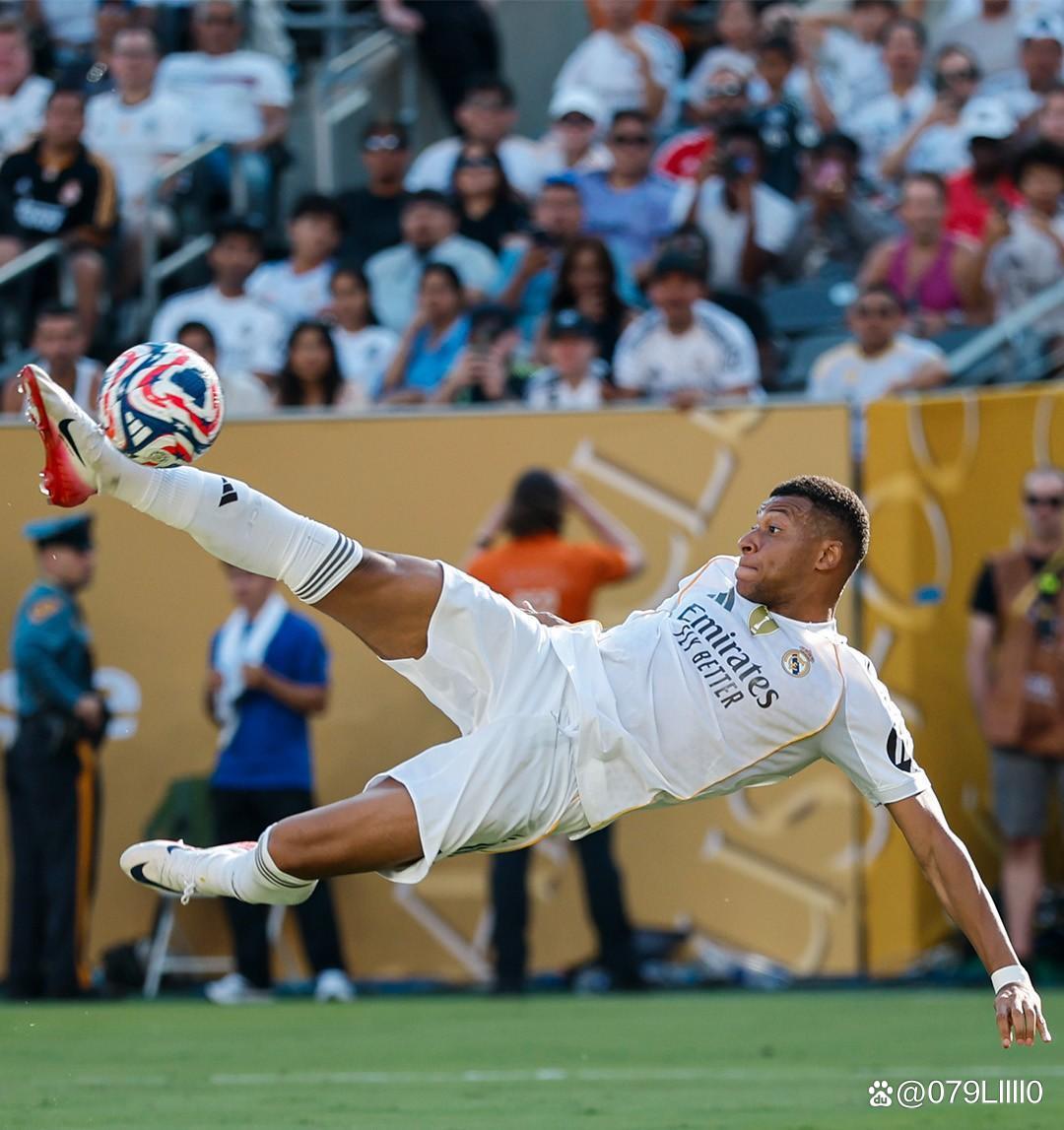 皮什切克：不想去离家远的地方执教；不会成为克洛普或图赫尔（皮什切克：拒赴远方执教；不做克洛普或图赫尔的翻版）