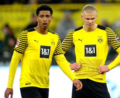 处于下风，法国队世界杯小组赛近4次对阵非洲球队1胜3负（法国队不占优：世界杯小组赛近4次对非洲对手仅1胜3负）